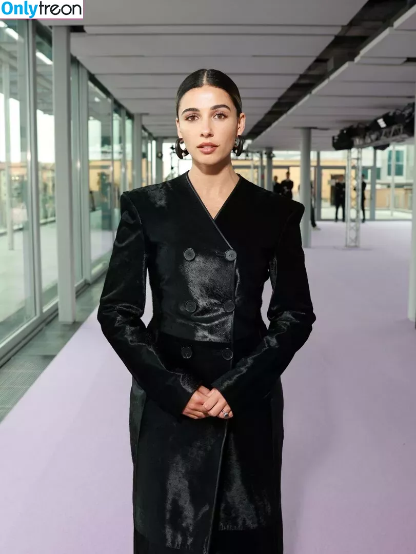 Naomi Scott голая photo #0075 (naomigscott)