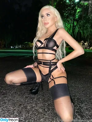 Naomi Woods / Lissapolooza / naomiwoods.official nude photo #0742