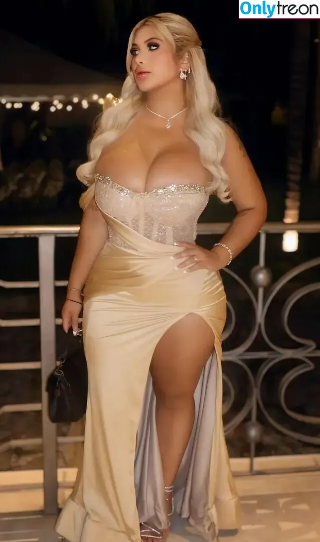 NaomiVerde nude photo #0075 (naomiverde1 / naomiverdee)