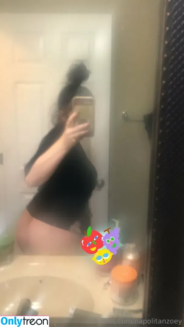 napolitanzoey nude photo #0023 (honeynapoletano)