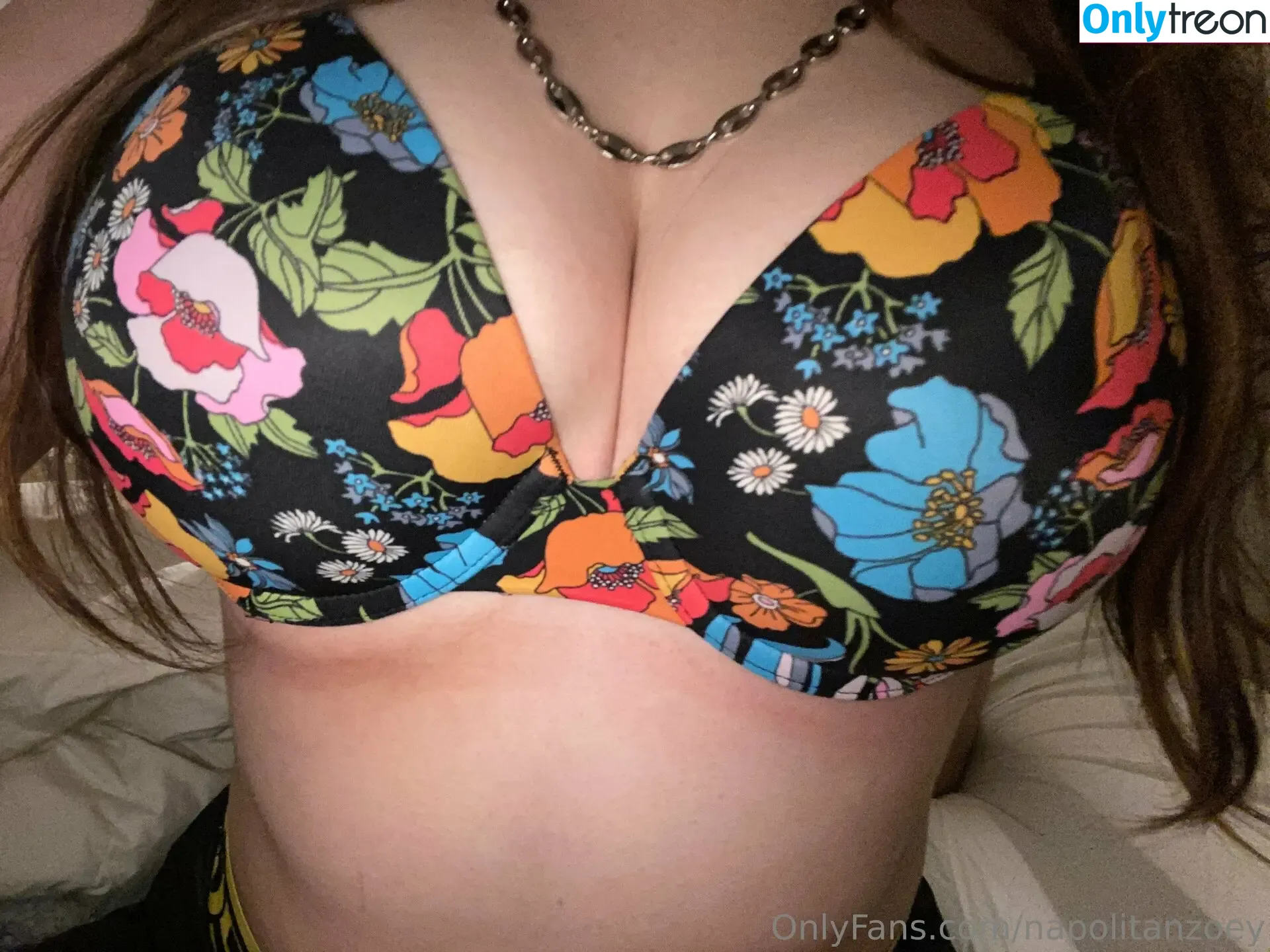 napolitanzoey nude photo #0064 (honeynapoletano)
