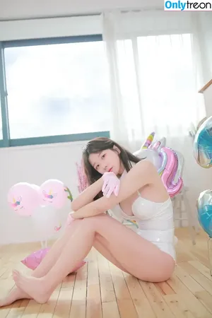  nude photo #0009