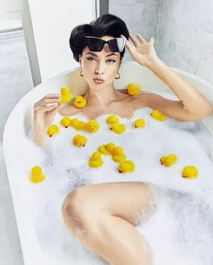 Nastasya Samburskaya / samburskaya nude photo #0174