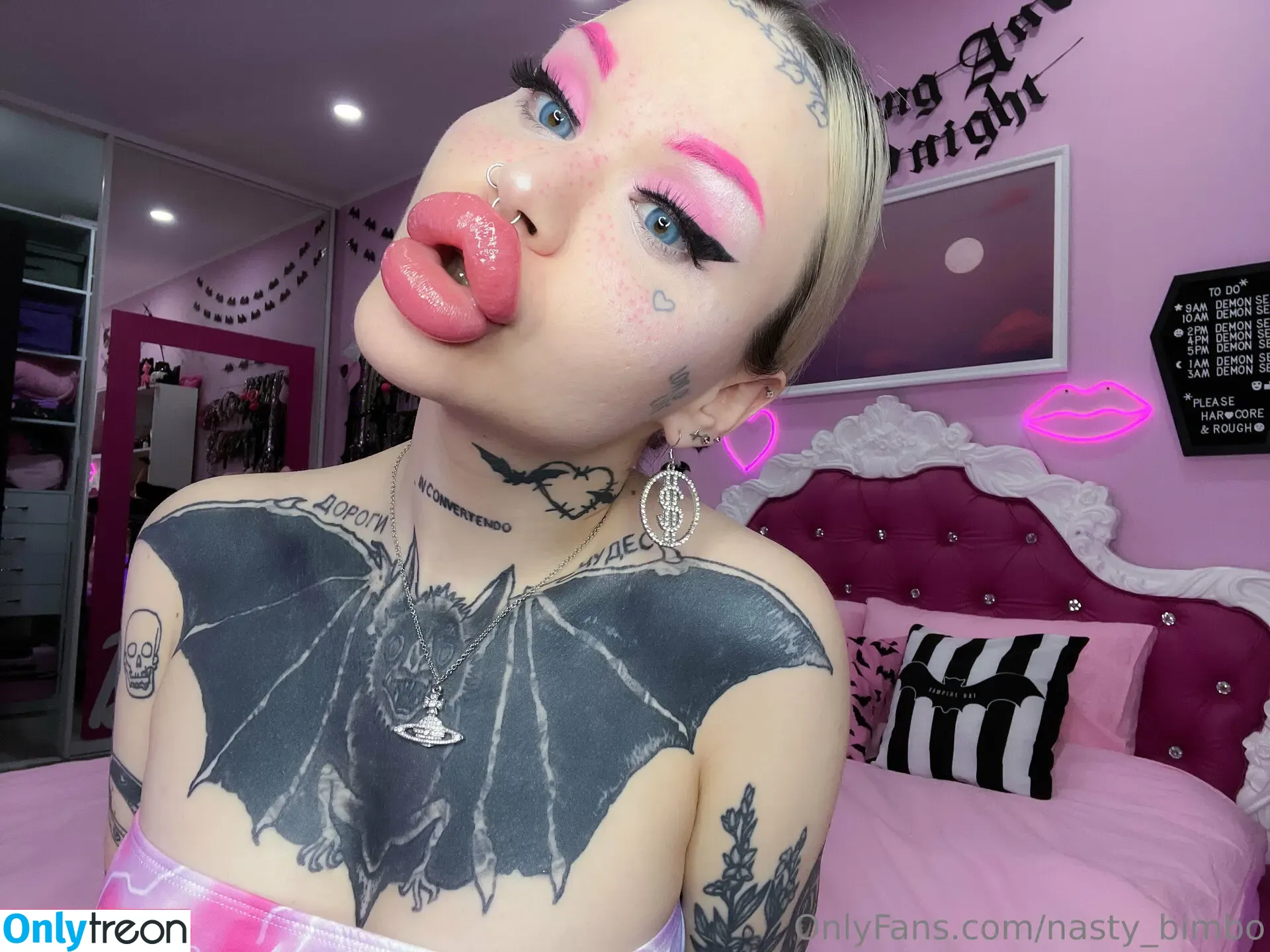 Nasty_bimbo nude photo #0011 (nasty_nasty_bimbo)