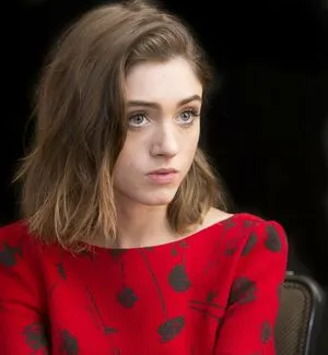 Natalia Dyer / nattyiceofficial фото голая #0061