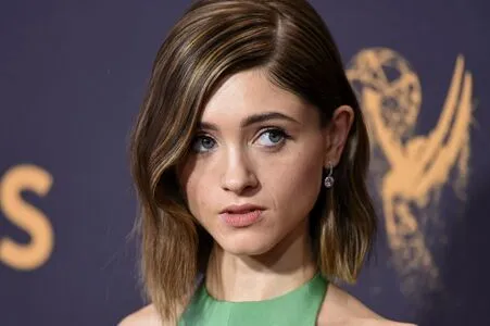 Natalia Dyer / nattyiceofficial фото голая #0071