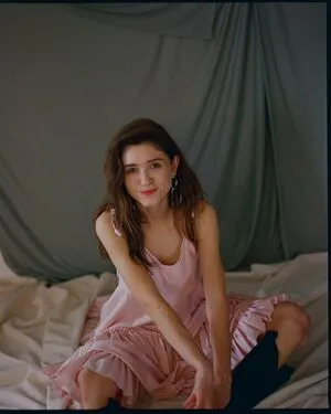 Natalia Dyer / nattyiceofficial фото голая #0083