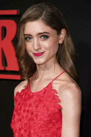 Natalia Dyer / nattyiceofficial фото голая #0120