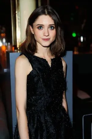 Natalia Dyer / nattyiceofficial фото голая #0124