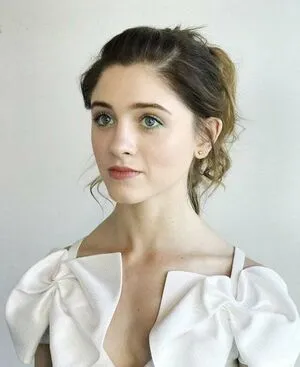 Natalia Dyer / nattyiceofficial фото голая #0133