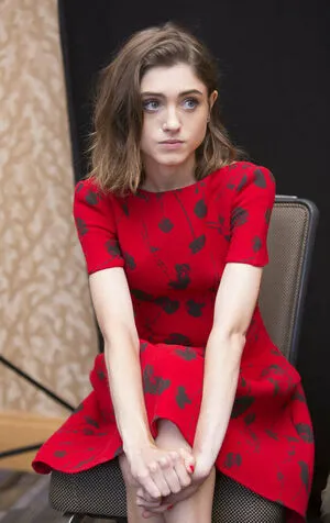 Natalia Dyer / nattyiceofficial фото голая #0178