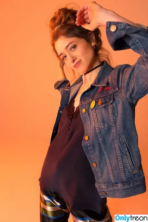 Natalia Dyer / nattyiceofficial nude photo #0544