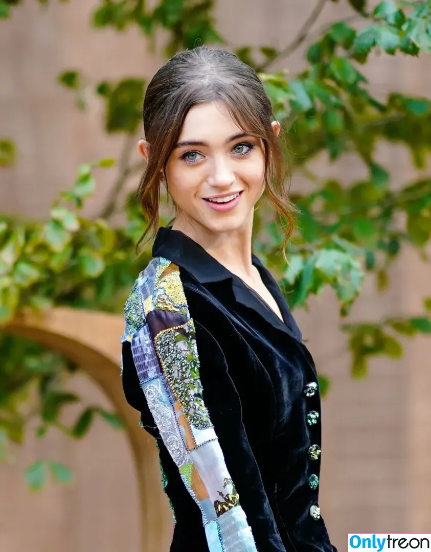 Natalia Dyer голая photo #0069 (nattyiceofficial)