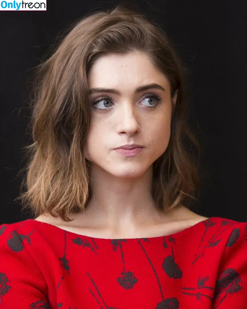 Natalia Dyer голая photo #0072 (nattyiceofficial)