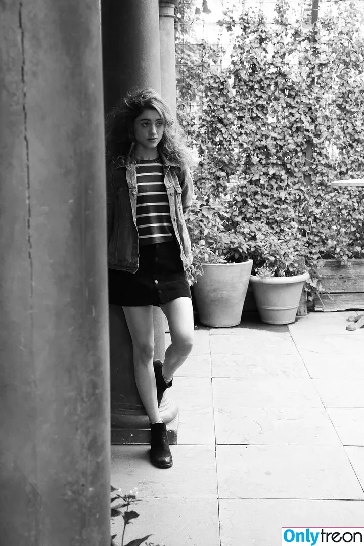 Natalia Dyer голая photo #0088 (nattyiceofficial)