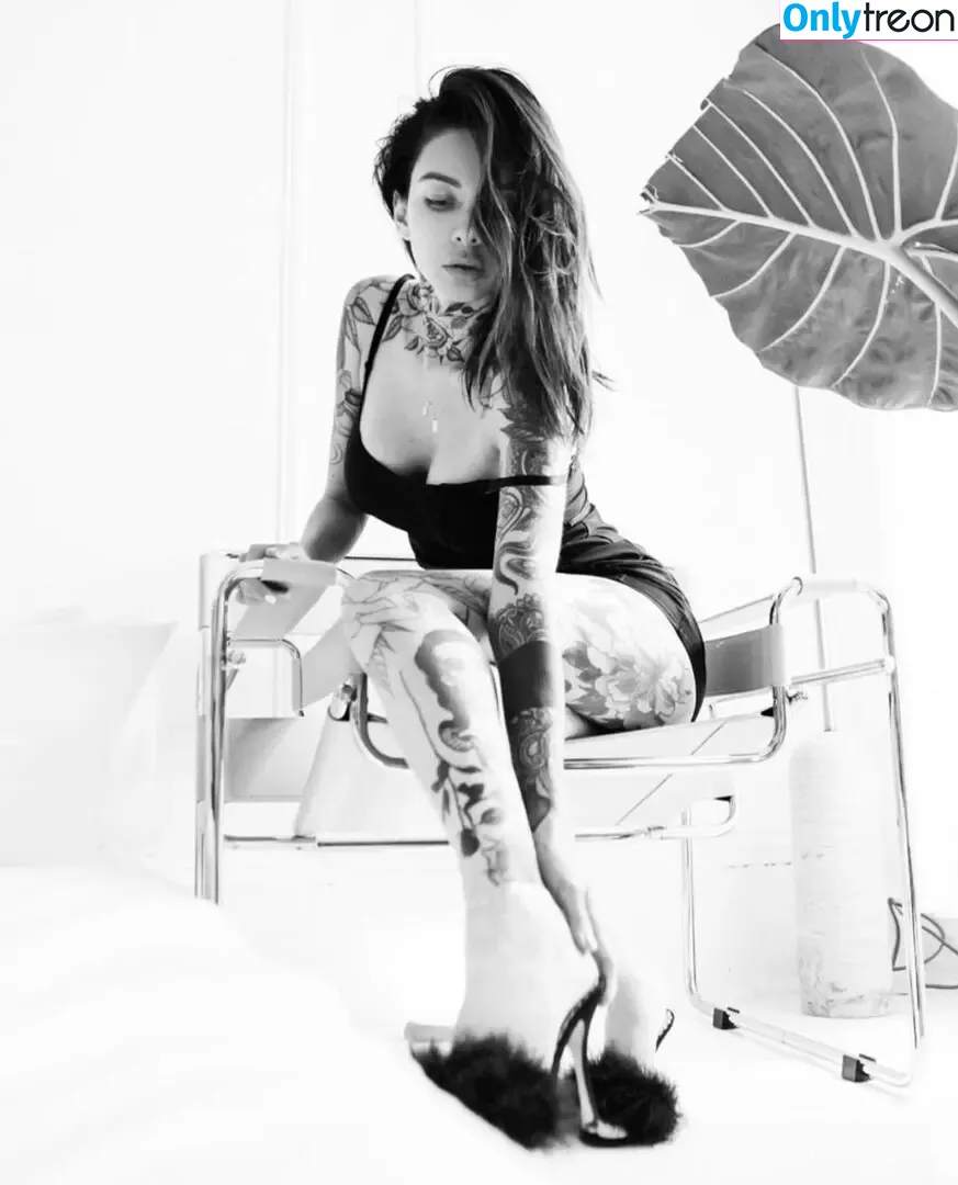 Natalia Maria Collins nude photo #0001 (Ingrid Lafancy / nataliamariacollins)