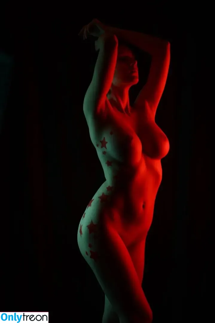 Nataliagonharova / Lesya Herbert nude photo #0023 (Nataliagonharova)