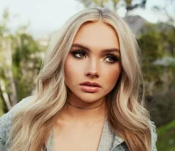 Natalie Alyn Lind / nataliealynlind / natalynlind фото голая #0444