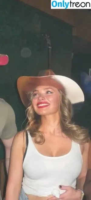 Natalie Alyn Lind / nataliealynlind / natalynlind nude photo #0802