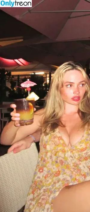 Natalie Alyn Lind / nataliealynlind / natalynlind nude photo #0805