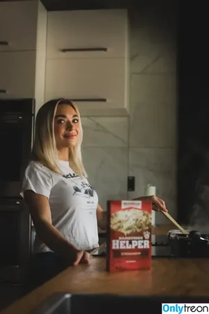 Natalie Decker / NatalieRacing / nataliedecker / user nude photo #0385