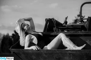 Natalie Decker / NatalieRacing / nataliedecker / user nude photo #0632