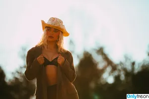 Natalie Decker / NatalieRacing / nataliedecker / user nude photo #0658