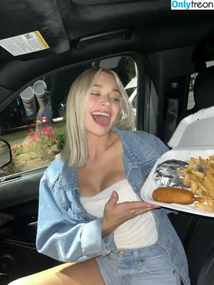 Natalie Decker / NatalieRacing / nataliedecker / user nude photo #0772