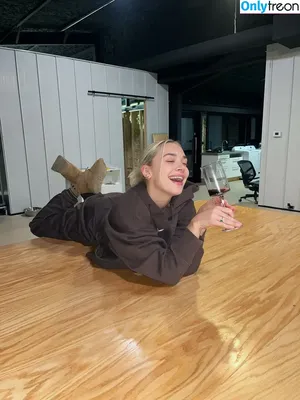 Natalie Decker / NatalieRacing / nataliedecker / user nude photo #0790