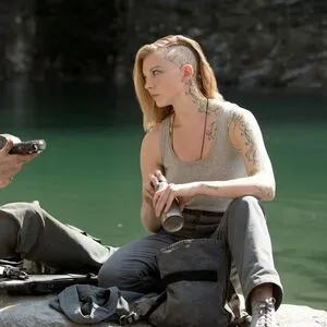 Natalie Dormer / nataliedormerig nude photo #0110