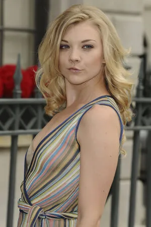 Natalie Dormer / nataliedormerig nude photo #0120