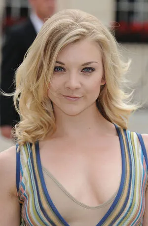Natalie Dormer / nataliedormerig nude photo #0121