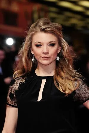 Natalie Dormer / nataliedormerig nude photo #0144