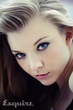 Natalie Dormer / nataliedormerig nude photo #0283