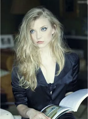 Natalie Dormer / nataliedormerig nude photo #0329