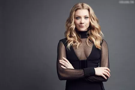 Natalie Dormer / nataliedormerig nude photo #0348