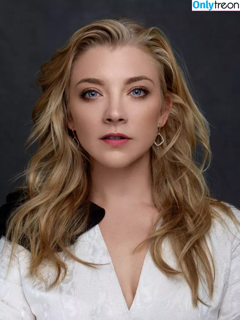Natalie Dormer nude photo #0372 (nataliedormerig)