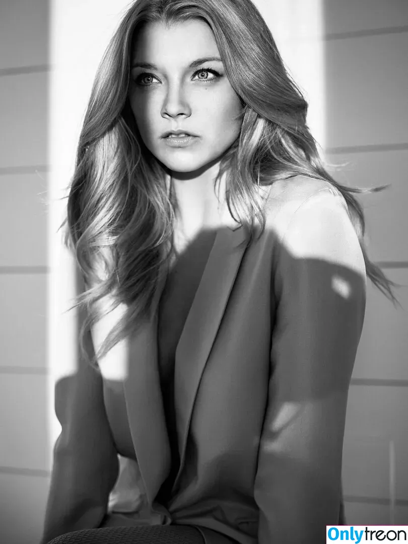 Natalie Dormer nude photo #0400 (nataliedormerig)