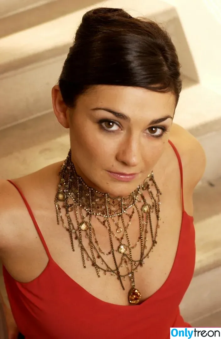 Natalie J Robb голая photo #0007 (nataliejrobbofficial)