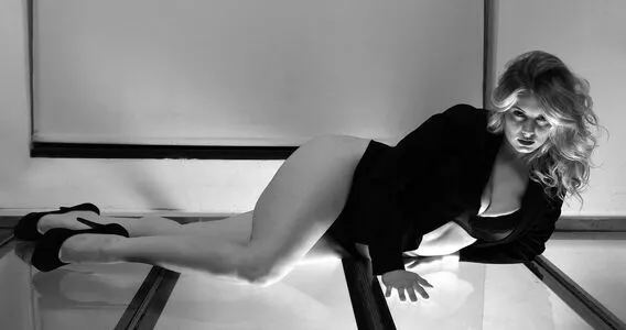 Natalie Juliet Deadman / nataliedeadman nude photo #0044