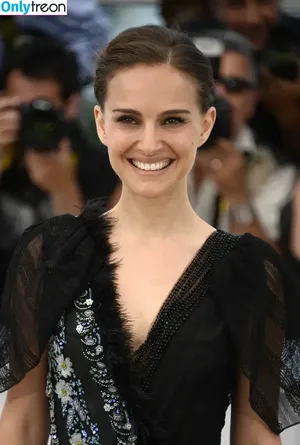 Natalie Portman / natalieportman nude photo #1793