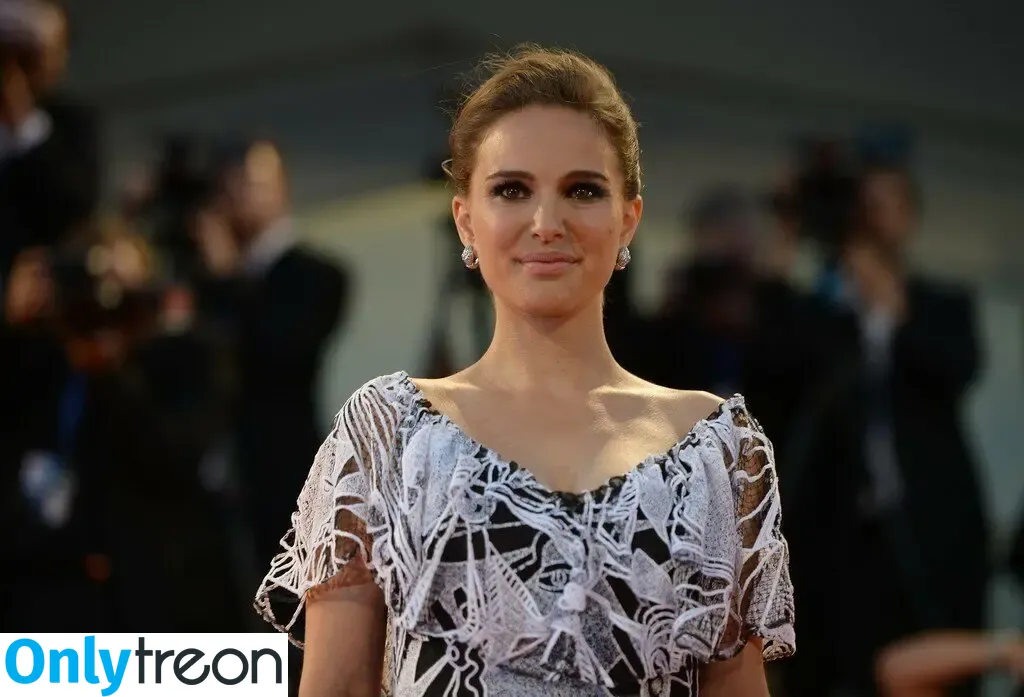 Natalie Portman nude photo #1680 (natalieportman)