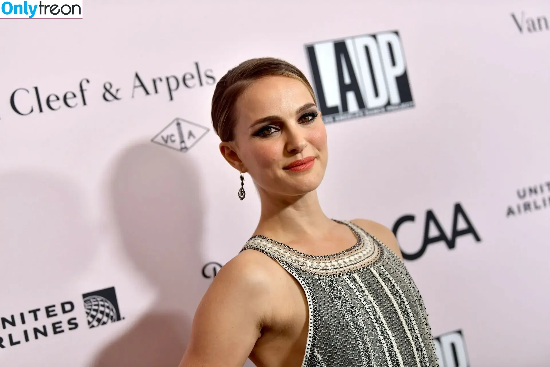 Natalie Portman голая photo #1876 (natalieportman)