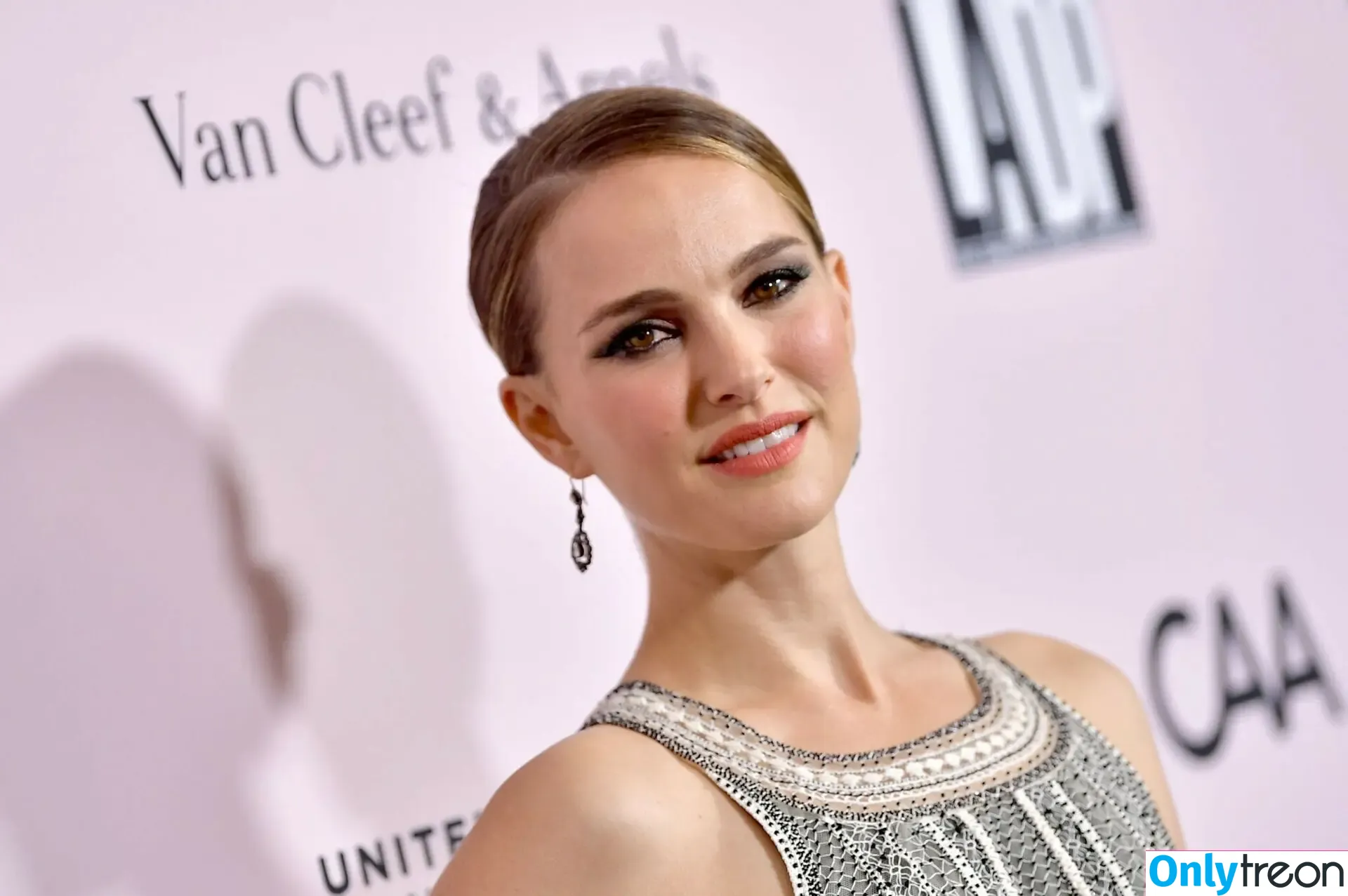 Natalie Portman голая photo #1878 (natalieportman)