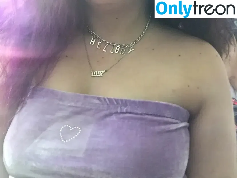 Natalie Renee Fitzgerald nude photo #0004 (gothiccmamii27 / gothiccmamii97)