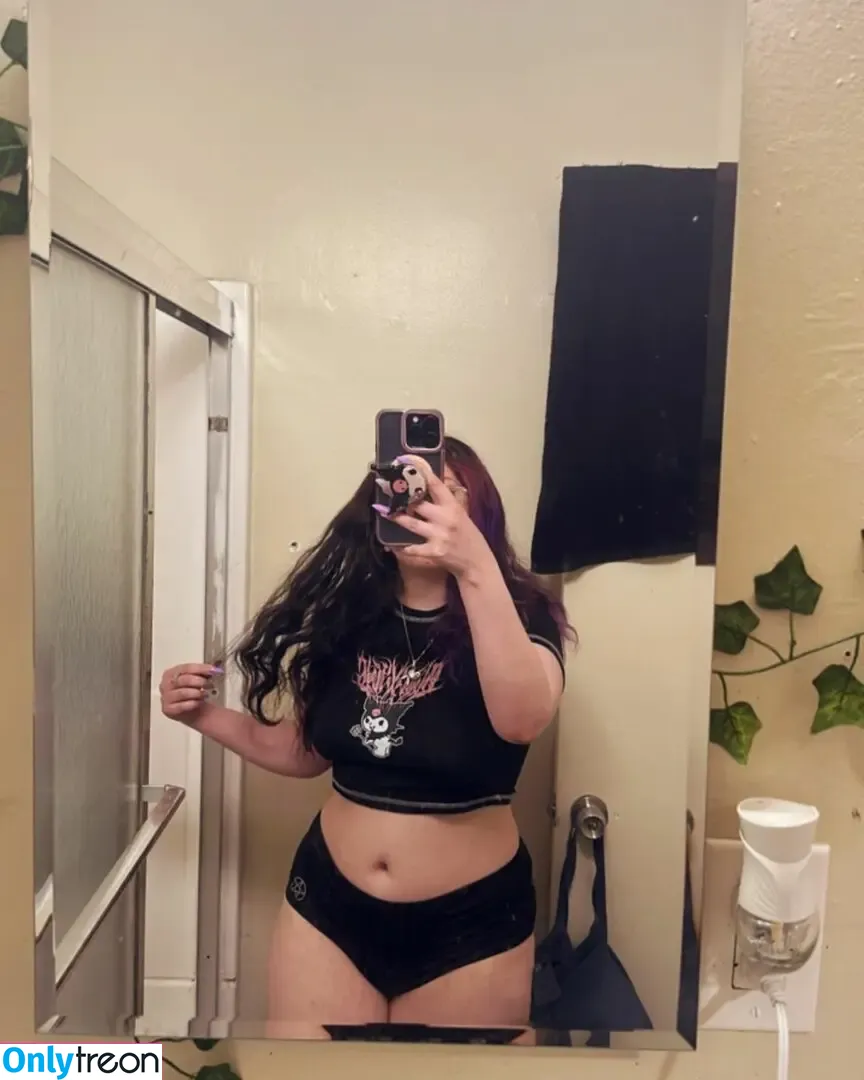 Natalie Renee Fitzgerald nude photo #0028 (gothiccmamii27 / gothiccmamii97)