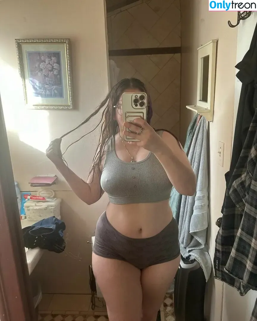 Natalie Renee Fitzgerald nude photo #0050 (gothiccmamii27 / gothiccmamii97)