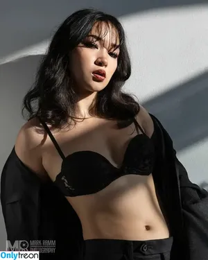 Natalie Tran / itsnatalietran nude photo #0074