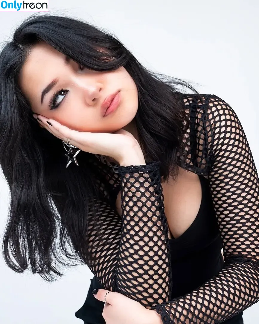Natalie Tran nude photo #0055 (itsnatalietran)