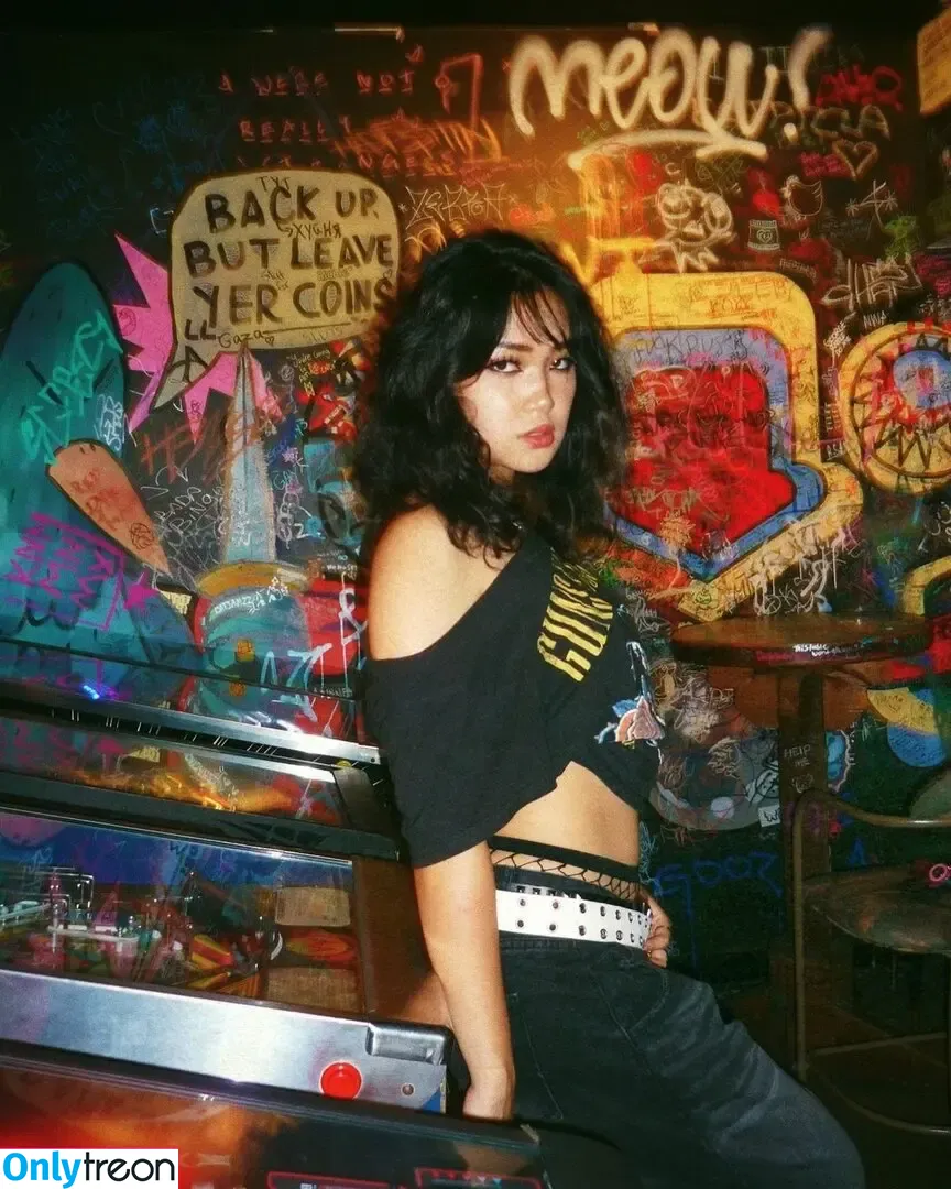 Natalie Tran nude photo #0090 (itsnatalietran)